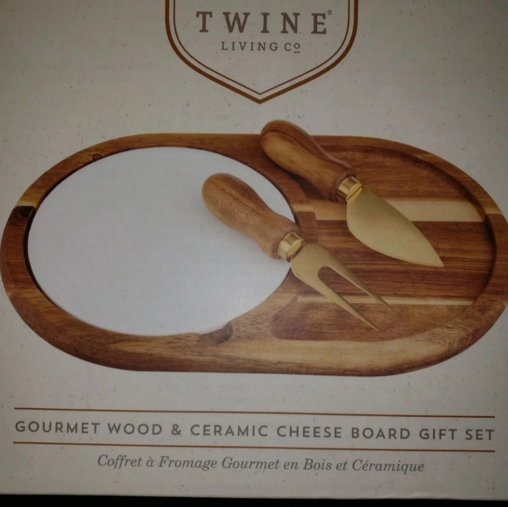 Gourmet wood and ceramic board!!
